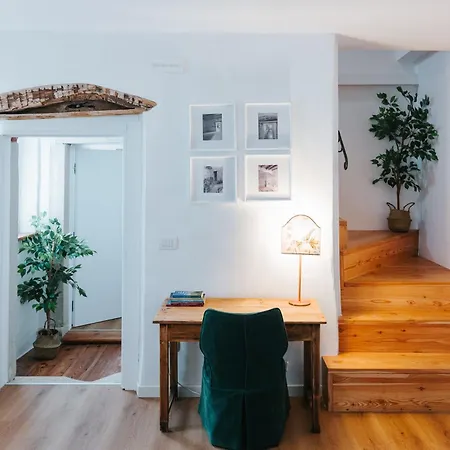La Casa Di Betti בית נופש *